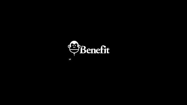 BENEFIT MONKEY: Candie Luciani eats all my cock and I break her beautiful pussy